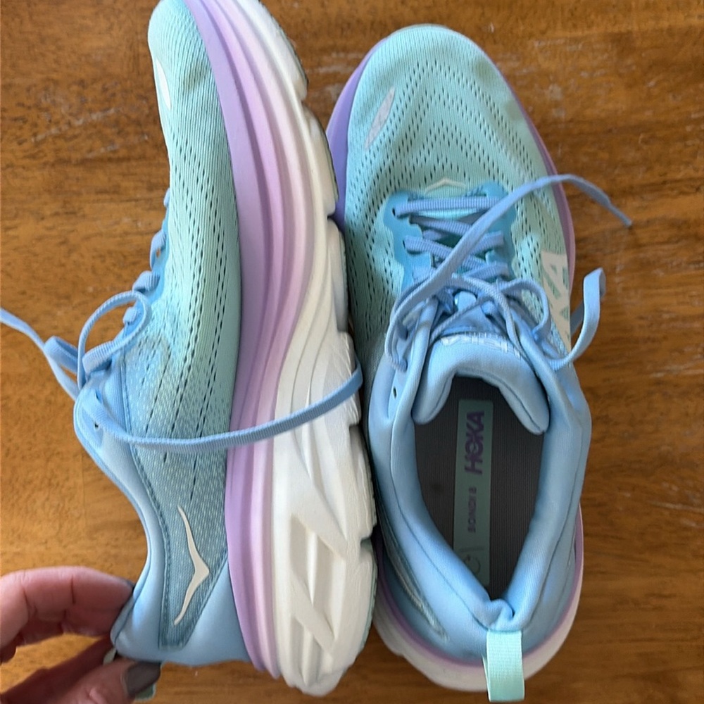 Hoka Bondi 8